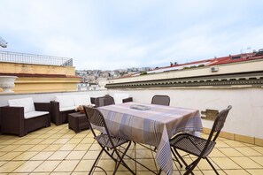 1 bedroom - Via Galiani 20 in Naples (Naples)