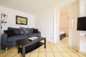 1 bedroom - Via Galiani 20 in Naples (Naples)