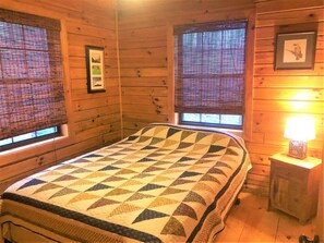 3 bedrooms, desk, free WiFi, bed sheets