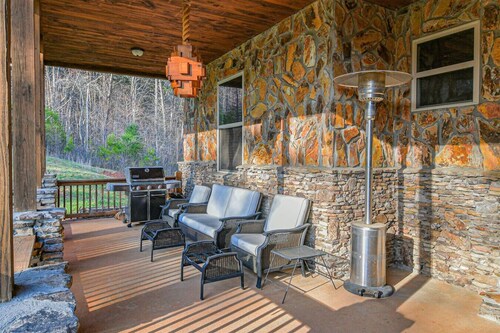 Ocoee Stone Lodge- 3br/2ba Wifi, Fireplace