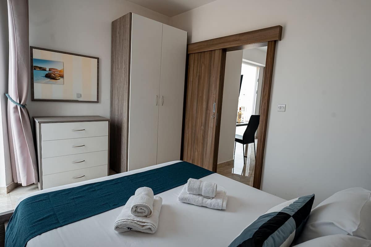 1 habitación, wifi gratis y ropa de cama