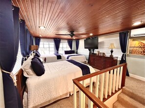 3 Schlafzimmer, Schreibtisch, BĂŒgeleisen/BĂŒgelbrett, Reisekinderbett