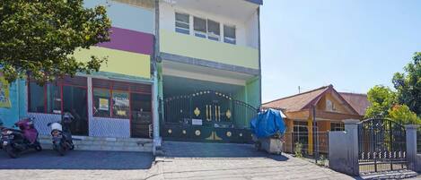 Fachada da propriedade