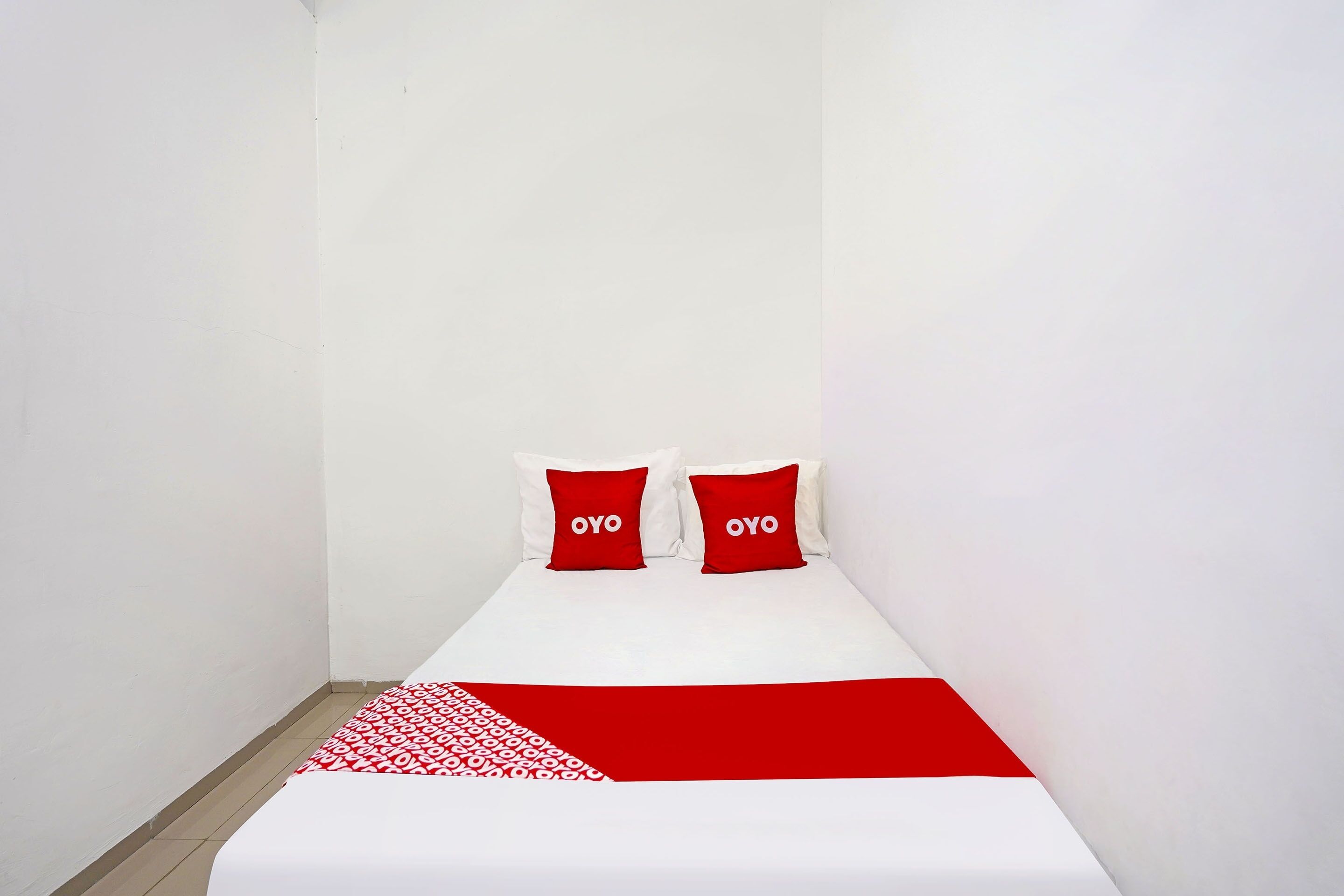 Standard Double Room | Desk, laptop workspace, free WiFi, bed sheets