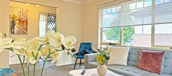 Ringwood Exquisite 2BR Staycation WiFi 66 U1 metres from Eastland