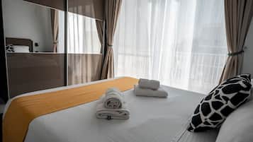 Luxury Apartment | 1 bedroom, free WiFi, bed sheets