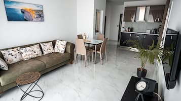 Apartemen Mewah | 1 kamar tidur, Wi-Fi gratis, dan seprai linen