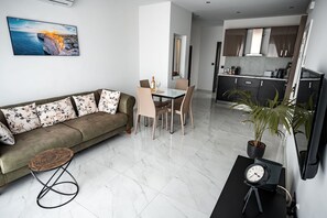 Căn hộ Cao cấp | 1 phòng ngủ, truy cập Internet không dây miễn phí, bộ trải giường 