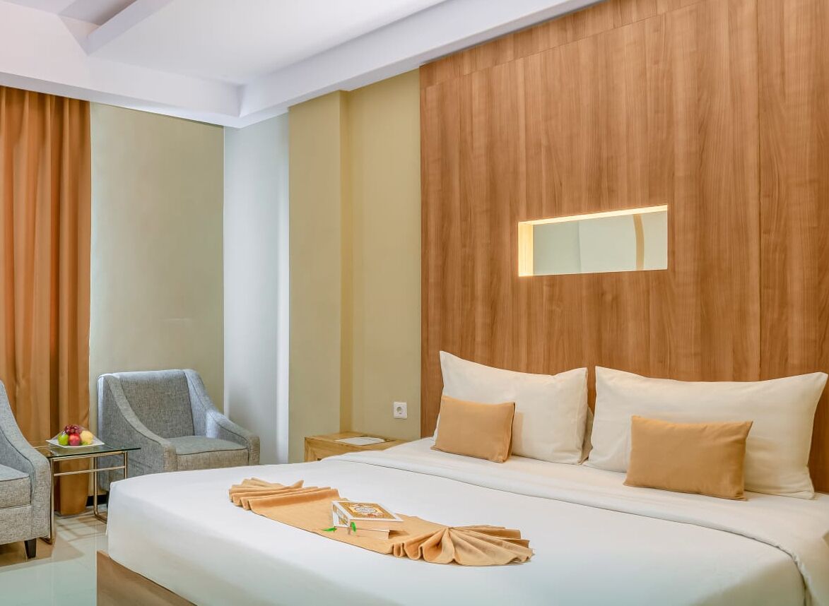 Meja kerja, setrika/meja setrika, Wi-Fi gratis, dan seprai linen