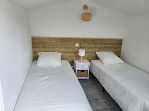 3 bedrooms, travel crib, free WiFi, bed sheets - Villa Bambou (Saleilles)