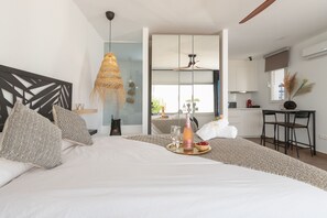 1 chambre, fer et planche à repasser, Wi-Fi gratuit, draps fournis