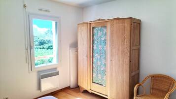 3 chambres, fer et planche Ă repasser, Wi-Fi gratuit