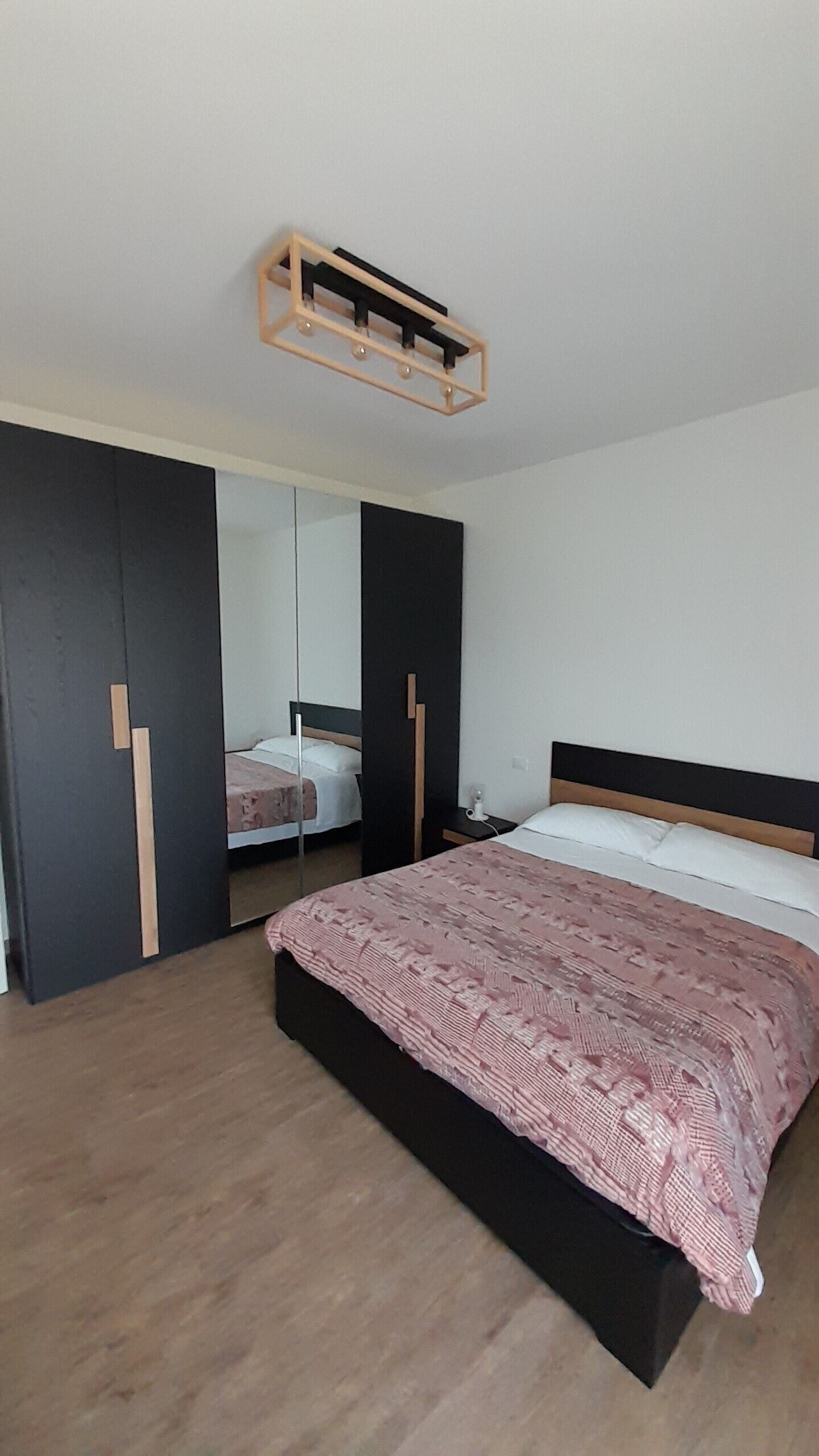 3 camere, Wi-Fi gratuito, lenzuola