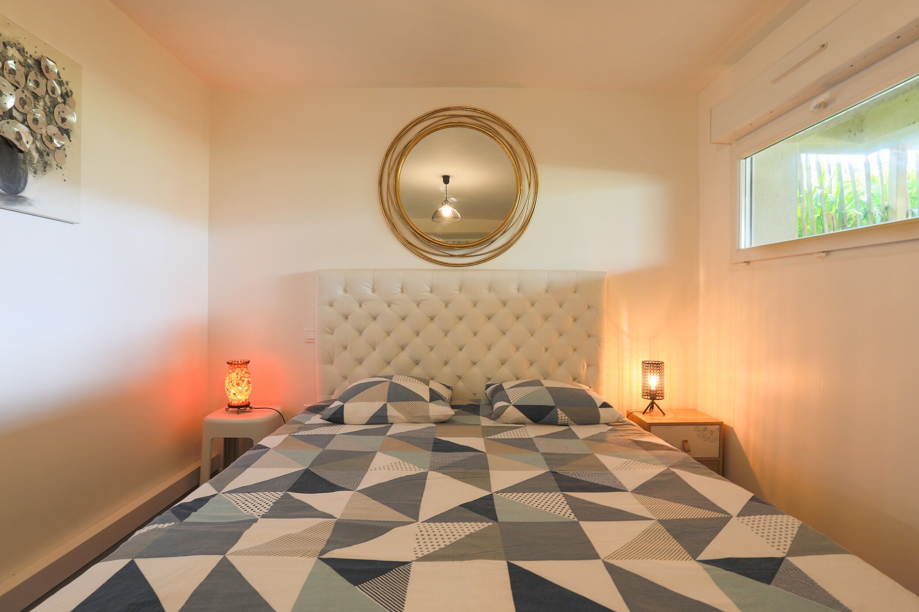 2 chambres, fer et planche à repasser, Wi-Fi gratuit, draps fournis