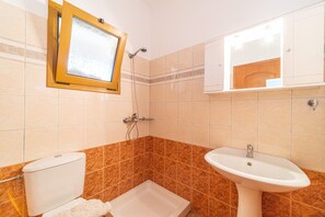 Bruser, hårtørrer, håndklæder