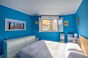 1 chambre, fer et planche à repasser, Wi-Fi gratuit, draps fournis
