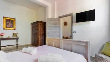 1 camera, ferro/asse da stiro, lenzuola