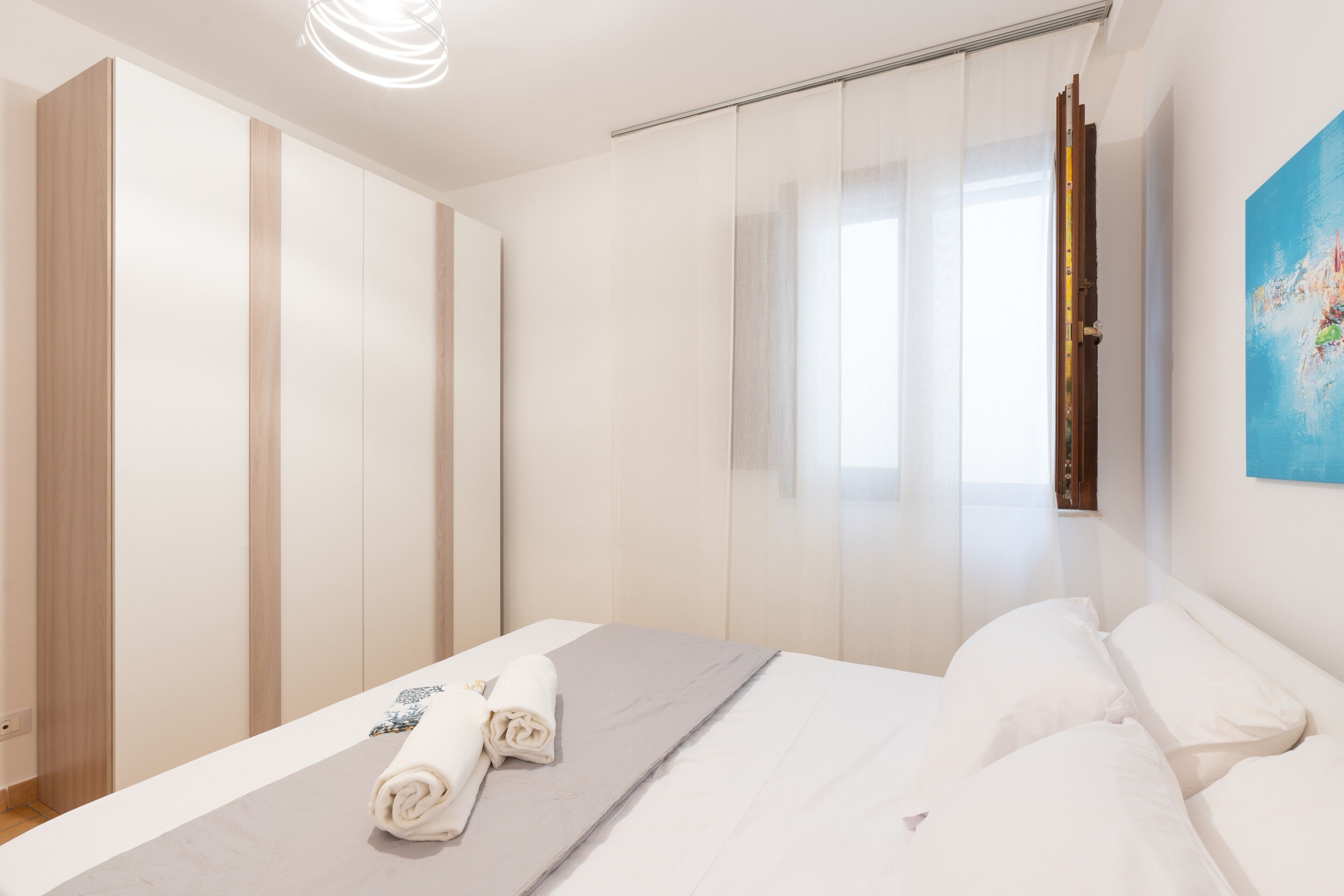 3 chambres, fer et planche à repasser, Wi-Fi gratuit, draps fournis