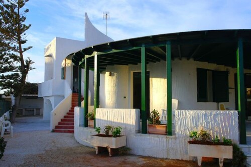 Villetta Parisi at 20 meters from the sea with Sea View and Terrace