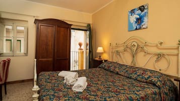 2 chambres, fer et planche Ă repasser, Wi-Fi gratuit, draps fournis