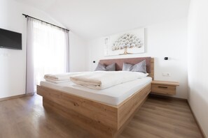 1 bedroom, free WiFi, bed sheets - Apartment "Kleon 4" with Mountain View, Shared Pool and Wi-Fi (Riffian)