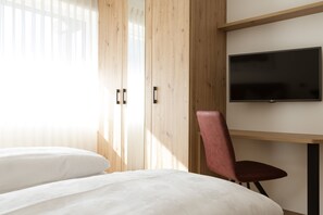 1 quarto, Wi-Fi de cortesia, roupa de cama