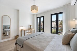 1 bedroom, iron/ironing board, free WiFi, bed sheets - Holiday Home 'Casa Helena' with Private Terrace, Wi-Fi and Air Conditioning (Ferragudo)