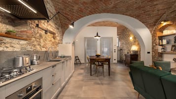 KylskÄp, ugn, spishÀll och diskmaskin