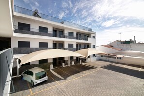 Exterior - Apartment 'Salty Tides' with Balcony, Wi-Fi and Air Conditioning (Altura)