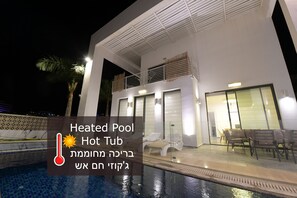 Outdoor pool, a heated pool - Top Design Luxury Villa in Eilat with Heated Pool, Hot Tub and Saunas (Eilat)