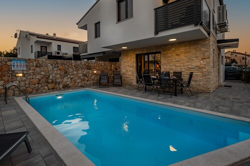 Three bedroom villa with pool