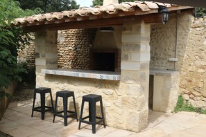 Terrace/patio - Mas Provençal Datant de 1738 Avec Piscine (Saint-Paul-Trois-Châteaux)
