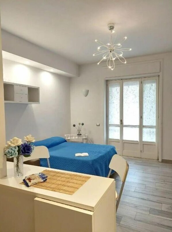 2 bedrooms, free WiFi, bed sheets - Tyrrhenian House (Cava de' Tirreni)