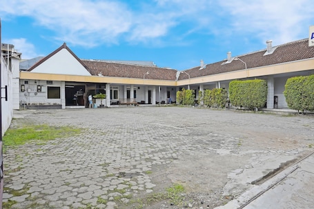 Fachada del alojamiento. Hotel O Anugerah