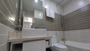 Unclassified image, 4 of 11, button - Long Bình Apartment & Hotel (Da Nang)