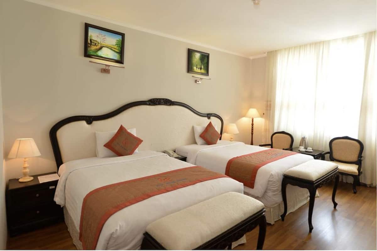 Basic Single Room | In-room safe, blackout drapes, soundproofing, iron/ironing board
