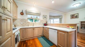 House, Smoking | 4 bedrooms