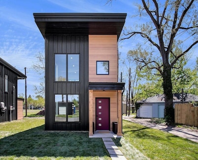 Tiny House Living | 1.8 Mi to Notre Dame | Coffee