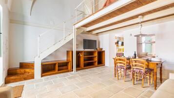 Apartment | Esszimmer