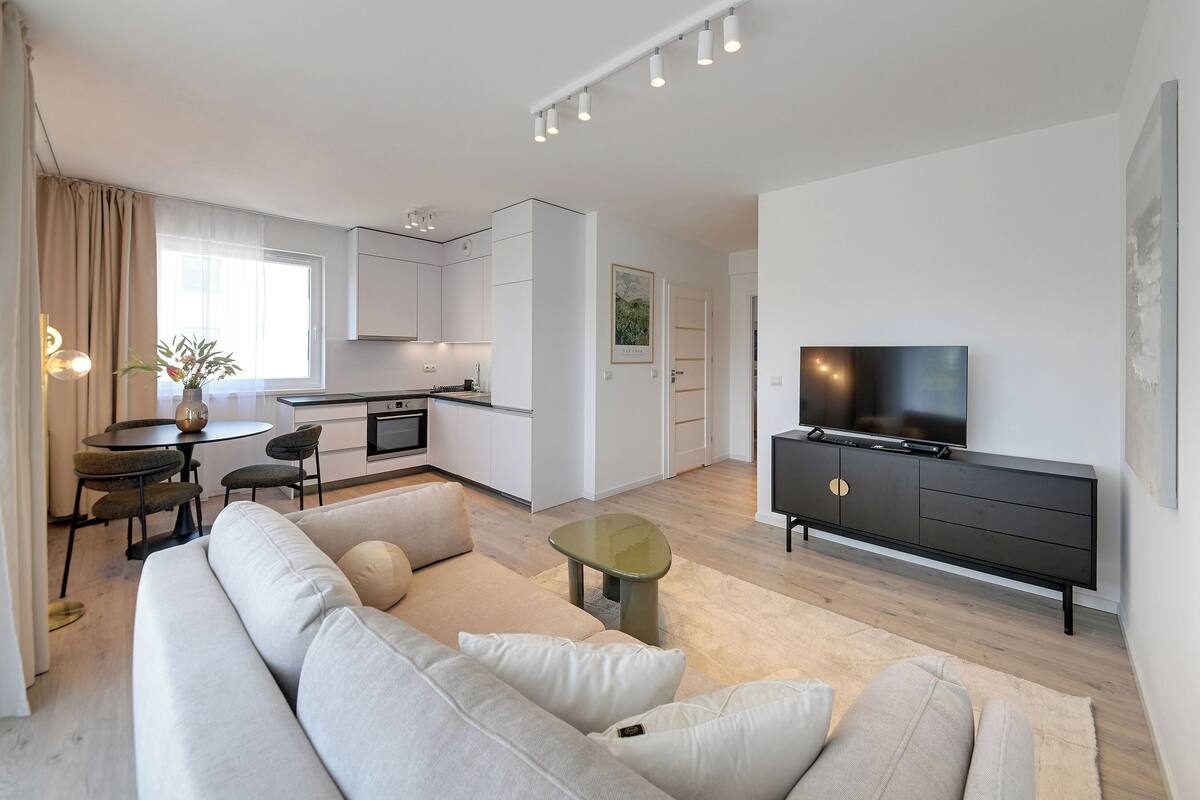 Apartment | Hypo-allergenic bedding, iron/ironing board, free WiFi, bed sheets