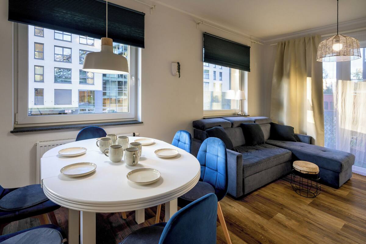 Family Apartment | In-room dining