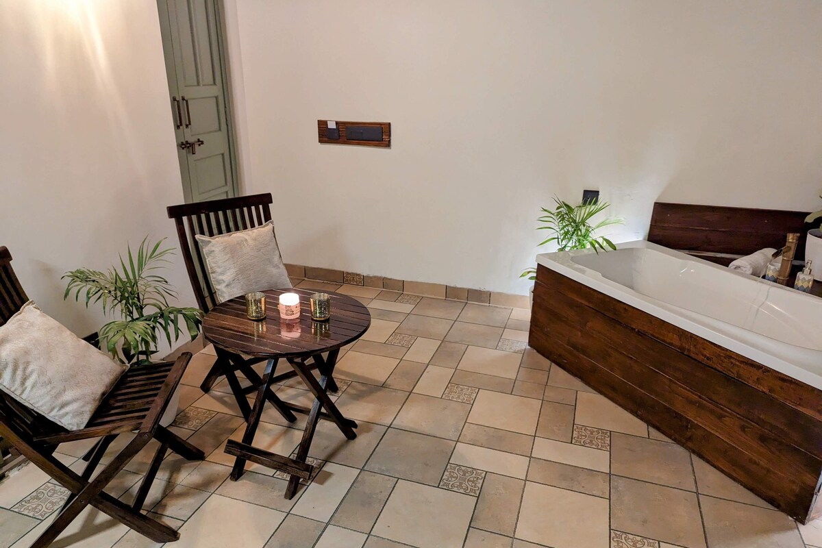 Bathroom | Separate tub and shower, rainfall showerhead, free toiletries
