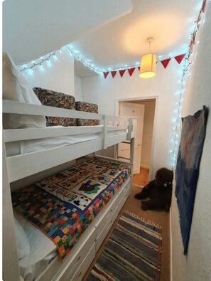 2 bedrooms, WiFi, bed sheets - Loft apartment (Rydal)