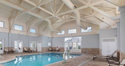 Governor's Green 3Bed/2Bath Deluxe Unit!