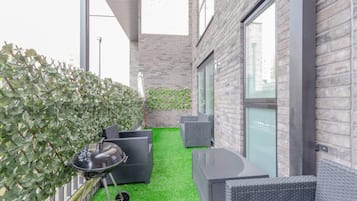 Basic House, Multiple Beds | Property grounds