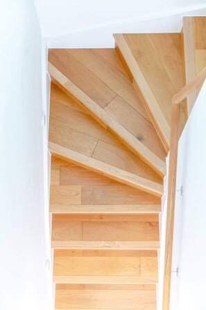 Casa básica, varias camas | Interior