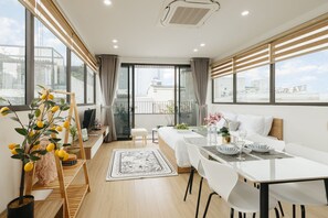 Superior Apartment | 1 bedroom, desk, blackout drapes, soundproofing - Myrcella Urban Studio (Hanoi)