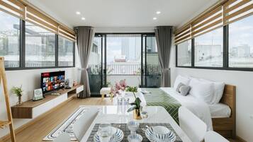 Superior apartman | Privát konyha | Nagyméretű hűtő/fagyasztó és elektromos vízforraló