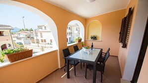 Terrace/patio - Apt. Rosaria 1A shared Swimming Pool (Orosei)