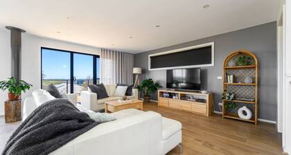 Your Ocean Oasis Ocean Country Views Spa Pet Friendly Fireplace